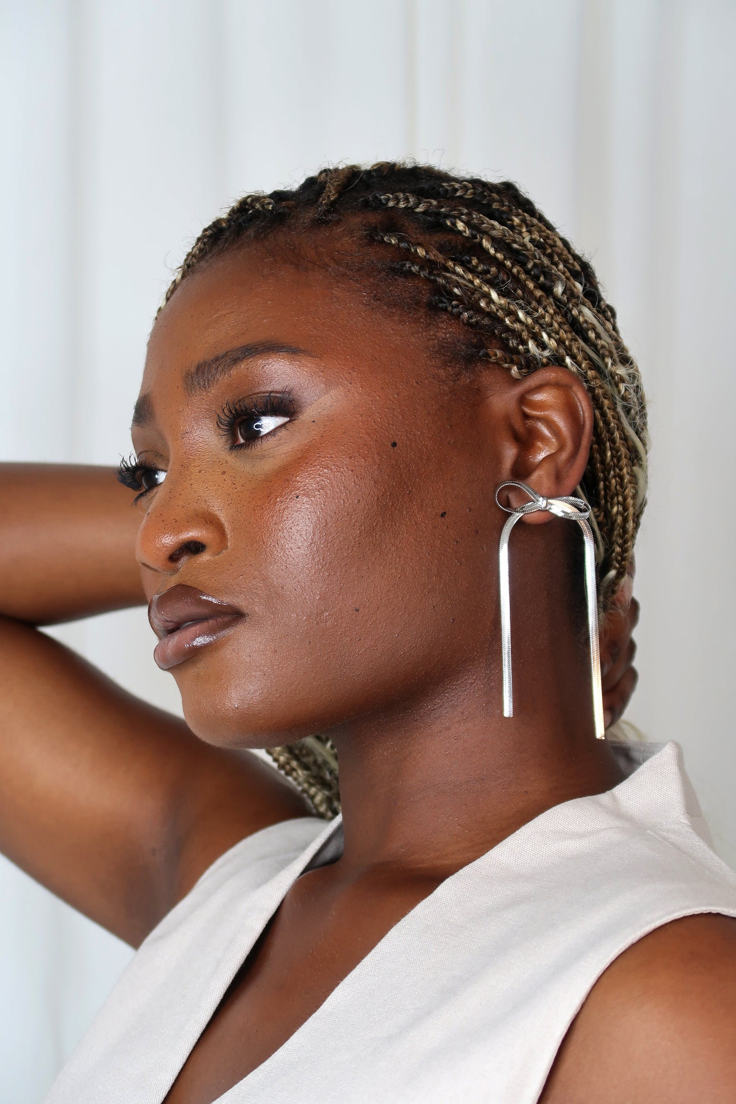 Alina Oversized Bow Earrings