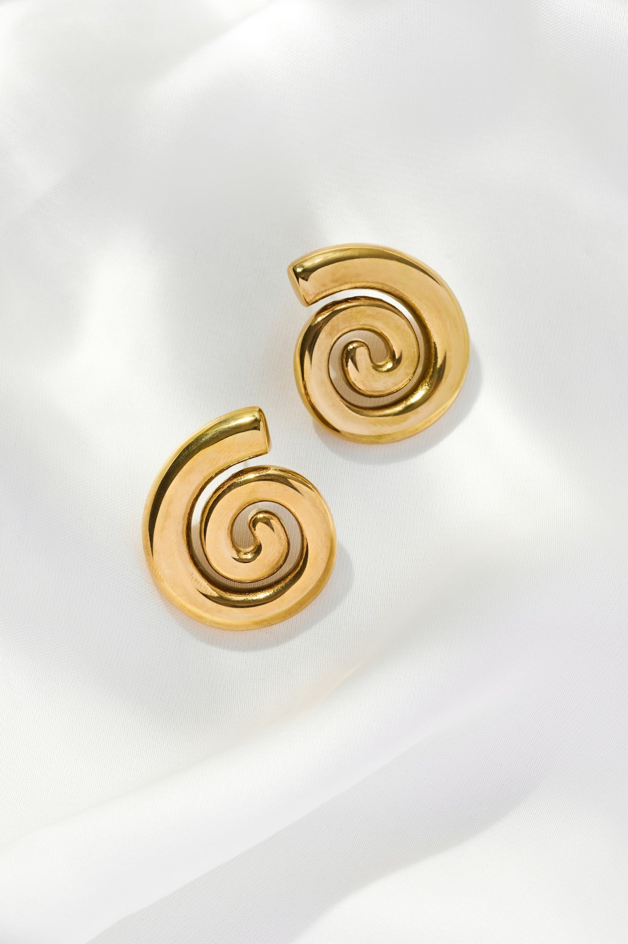 Sonny Spiral Detail Stud Earrings
