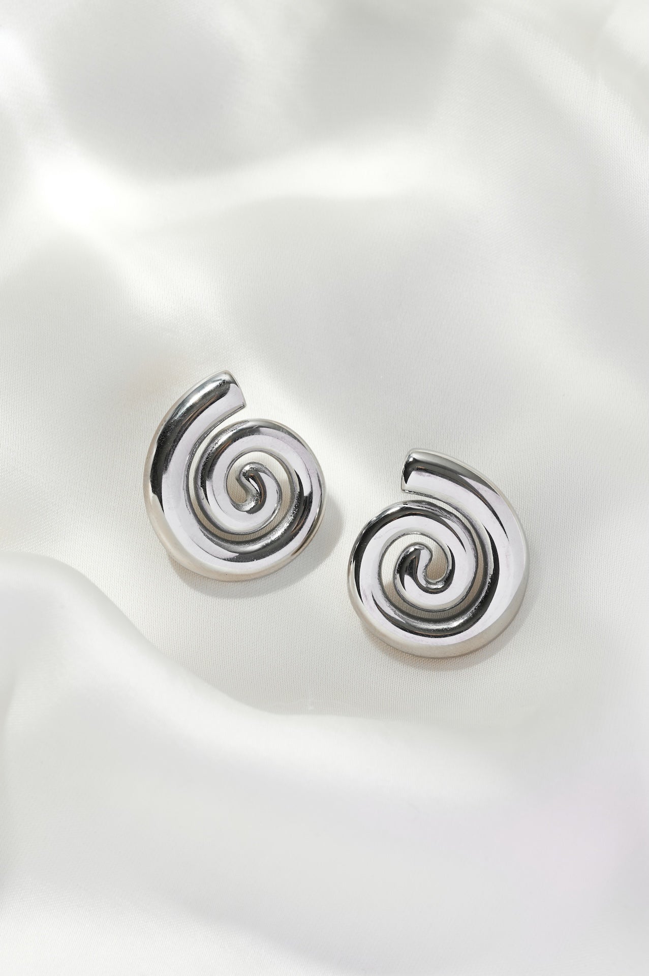 Sonny Spiral Detail Stud Earrings