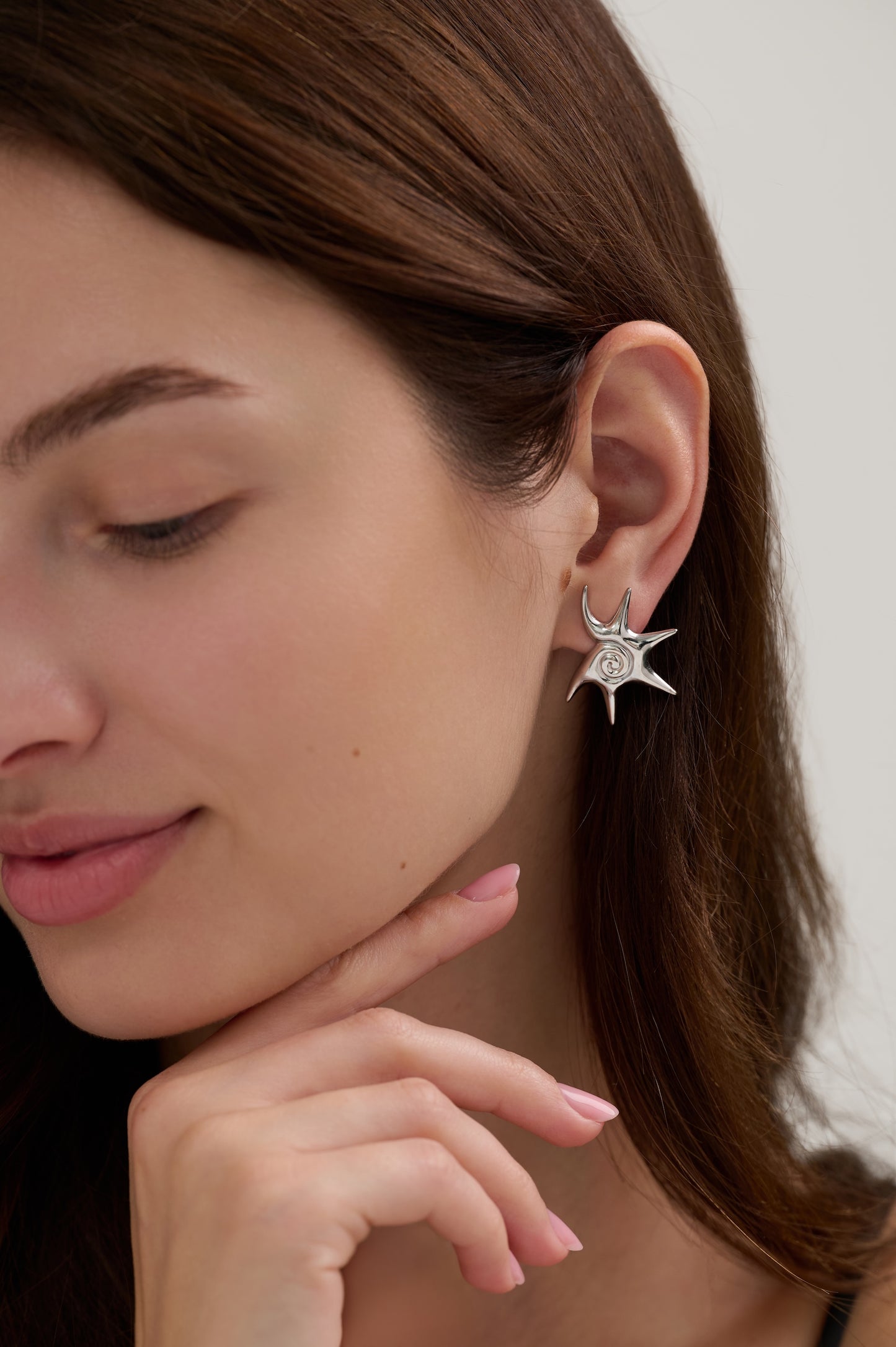 Marina Shell Detail Stud Earrings