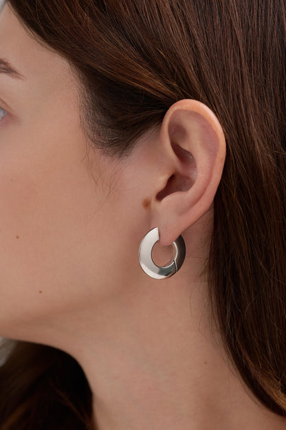 Solene Huggie Hoop Earrings
